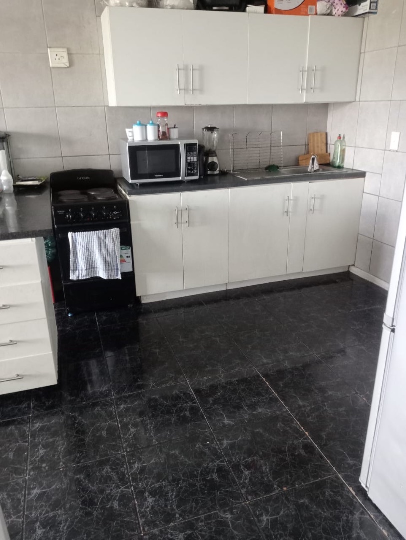 1 Bedroom Property for Sale in Thornton Western Cape